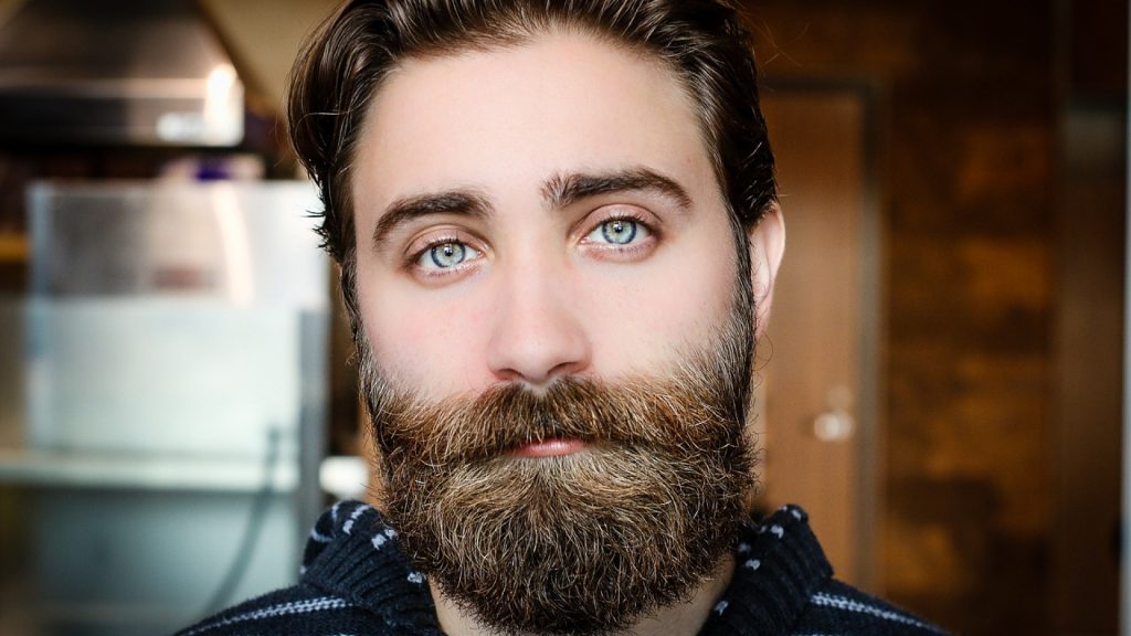 Messieurs : pourquoi acheter un baume à barbe ?
